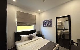 Bros Hotel